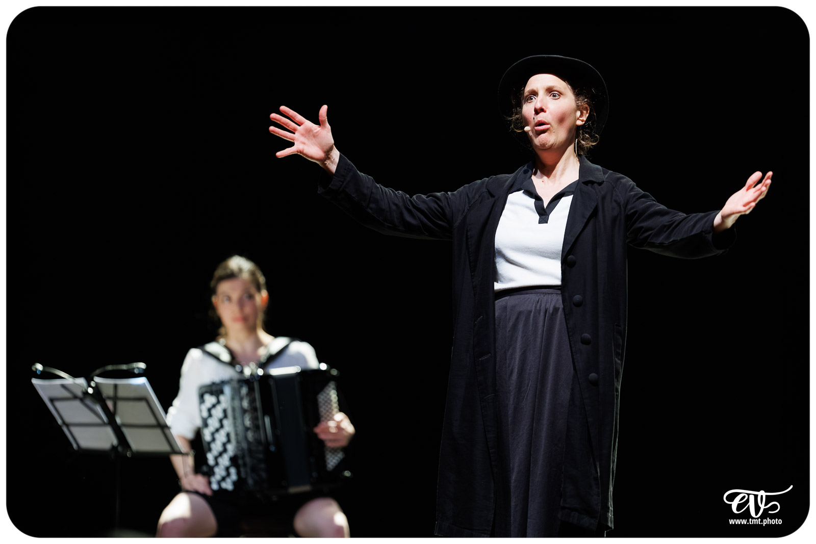 JE DANSE AVEC MILLIAT (KAREN CHATAIGNER)